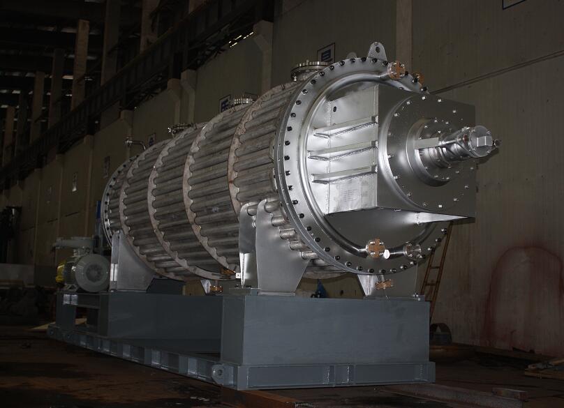 The first paddle dryer manufactured by our company was successfully completed

(图1)